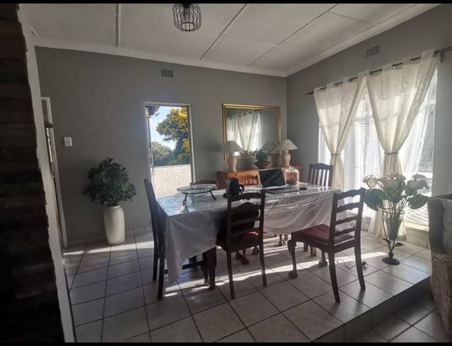 3 BEDROOM HOUSE FOR SALE IN LINMEYER